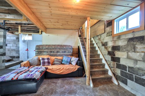 Salon - 26 Ch. De La Frontière, Sainte-Thérèse-De-La-Gatineau, QC - Indoor Photo Showing Other Room