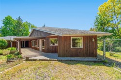321 Mill Rd  Qualicum Beach, BC V9K 1J1