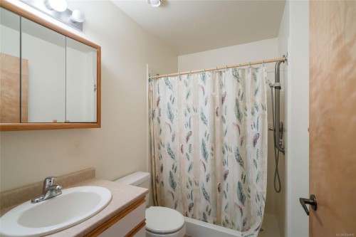 321 Mill Rd, Qualicum Beach, BC 