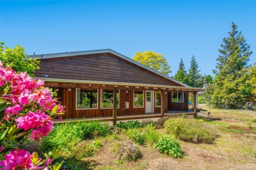 321 Mill Rd, Qualicum Beach, BC 