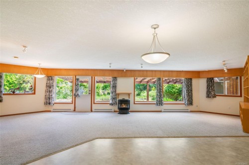 321 Mill Rd, Qualicum Beach, BC 