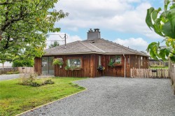 217 Larwood Rd  Campbell River, BC V9W 1S3