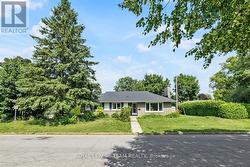 467-469 BRAYDON AVENUE  Ottawa, ON K1G 0W7