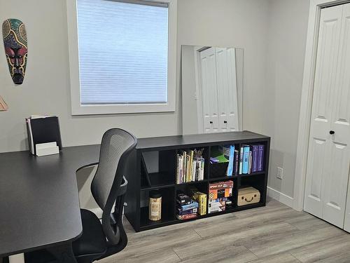 309 Marks Street S, Thunder Bay, ON - Indoor Photo Showing Office