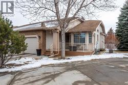 66 Douglas Woods Park SE  Calgary, AB T2Z 2K6