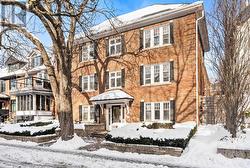28 MACPHERSON AVENUE  Toronto, ON M5R 1W8