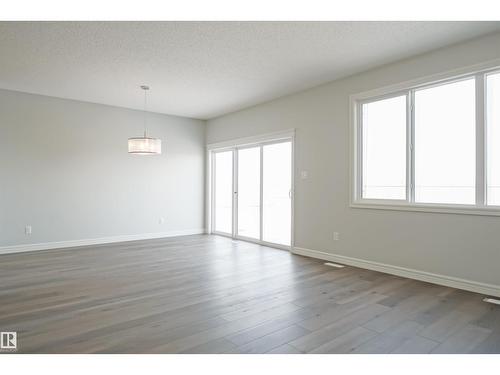 727 166 Av Ne, Edmonton, AB - Indoor Photo Showing Other Room