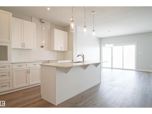727 166 Av Ne, Edmonton, AB - Indoor Photo Showing Kitchen With Upgraded Kitchen