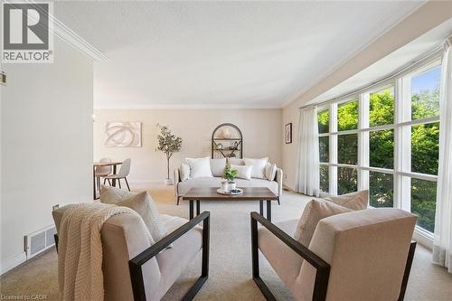 67 Woodside Road, Guelph, ON - Indoor Photo Showing Living Room