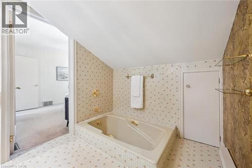 67 Woodside Road, Guelph, ON - Indoor Photo Showing Bathroom