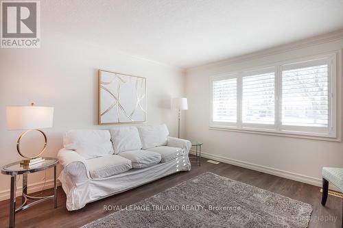 1058 Chippewa Drive, London East (East D), ON - Indoor