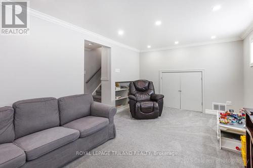 1058 Chippewa Drive, London East (East D), ON - Indoor