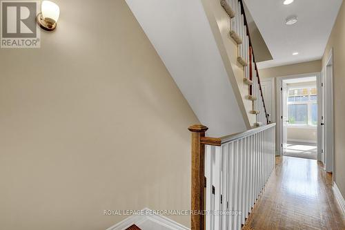 318 Iona Street, Ottawa, ON - Indoor Photo Showing Other Room
