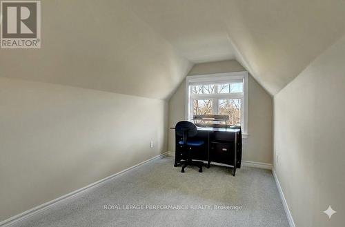 318 Iona Street, Ottawa, ON - Indoor