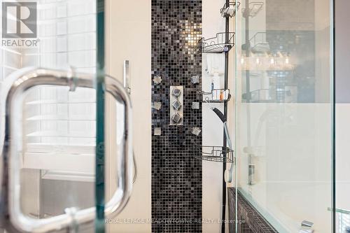 19 Grist Mill Drive, Halton Hills, ON - Indoor Photo Showing Bathroom