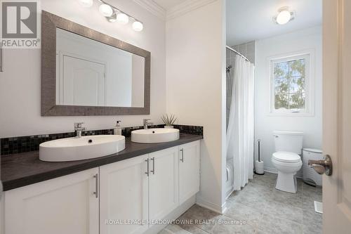 19 Grist Mill Drive, Halton Hills, ON - Indoor Photo Showing Bathroom