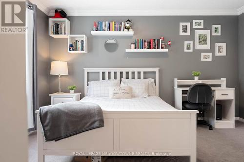 19 Grist Mill Drive, Halton Hills, ON - Indoor Photo Showing Bedroom