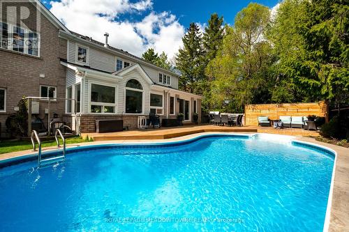 19 Grist Mill Drive, Halton Hills, ON - Outdoor With In Ground Pool With Deck Patio Veranda With Backyard