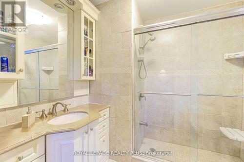 1760 Featherston Court, Mississauga, ON - Indoor Photo Showing Bathroom