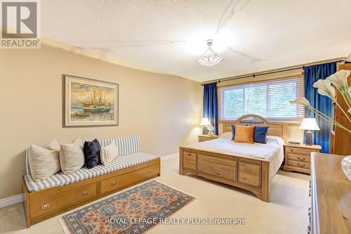 1760 Featherston Court, Mississauga, ON - Indoor Photo Showing Bedroom