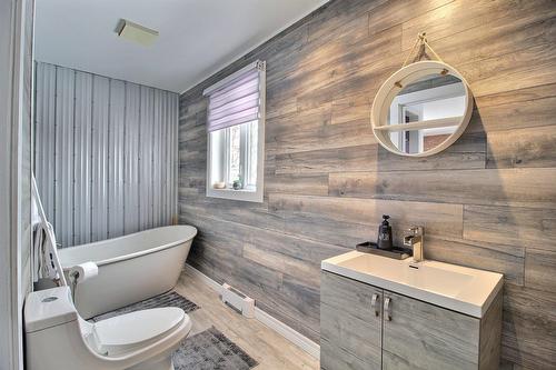 Salle de bains attenante à la CCP - 1577 Rue Lawlis, Val-D'Or, QC - Indoor Photo Showing Bathroom