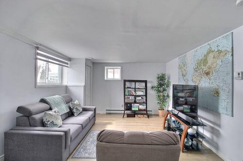 Salle familiale - 1577 Rue Lawlis, Val-D'Or, QC - Indoor Photo Showing Living Room
