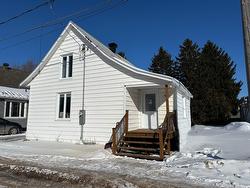 406 Rue Fortin  La Pocatière, QC G0R 1Z0