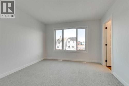 182 Lanark Gate Se, Airdrie, AB - Indoor Photo Showing Other Room