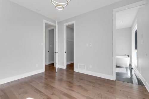 Chambre à coucher principale - 366 Rue De Belledonne, Blainville, QC - Indoor Photo Showing Other Room