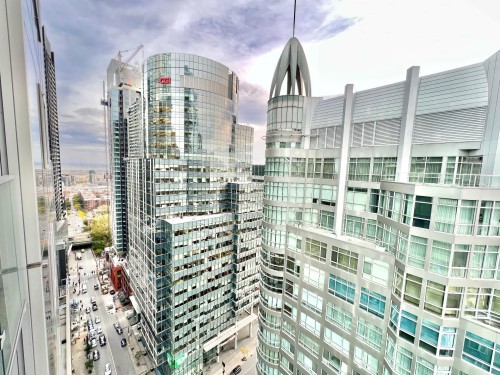 Vue - 2307-1155 Rue De La Montagne, Montréal (Ville-Marie), QC - Outdoor With Facade