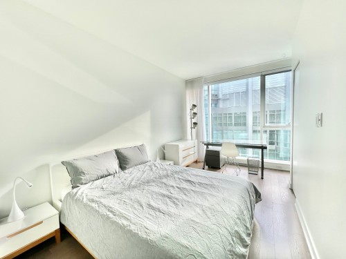 Chambre à coucher principale - 2307-1155 Rue De La Montagne, Montréal (Ville-Marie), QC - Indoor Photo Showing Bedroom