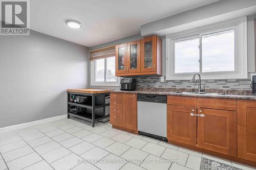 1 - 1025 Upper Gage Avenue, Hamilton, ON - Indoor Photo Showing Kitchen