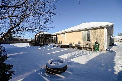 169 Greentree Dr, Grunthal, MB 