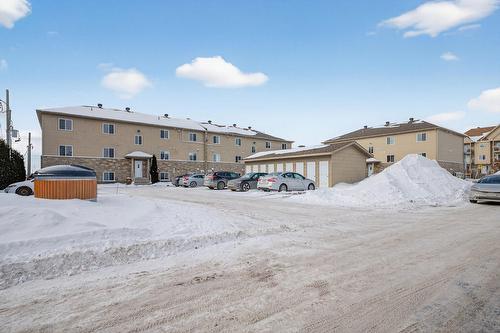 Stationnement - 302-320 Ch. Sanguinet, Saint-Philippe, QC - Outdoor