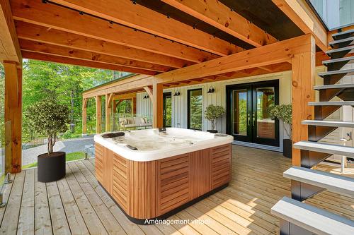 Terrasse - 48 Ch. Coutu, Saint-Donat, QC - Outdoor With Deck Patio Veranda With Exterior