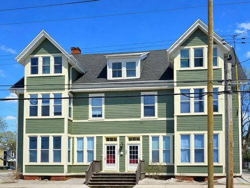 3 2-202 Euston  Charlottetown, PE C1A 1W8