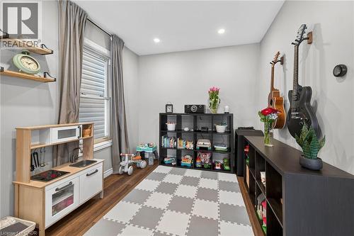 306 Cumberland Avenue, Hamilton, ON - Indoor