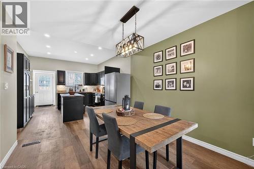 306 Cumberland Avenue, Hamilton, ON - Indoor Photo Showing Dining Room