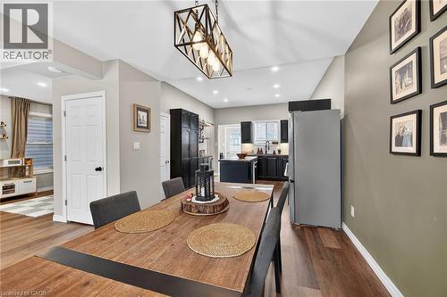 306 Cumberland Avenue, Hamilton, ON - Indoor Photo Showing Dining Room