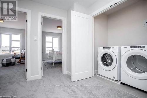 35 - 2700 Buroak Drive, London North (North S), ON - Indoor Photo Showing Laundry Room