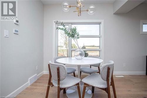 35 - 2700 Buroak Drive, London North (North S), ON - Indoor Photo Showing Dining Room
