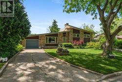 7 GLENAYR PLACE St. Catharines (Glendale/Glenridge), ON L2T 2A2