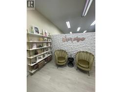 105 3993 HENNING DRIVE  Burnaby, BC V5C 6P7