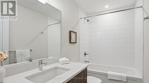 201 - 652 Cricklewood Drive, Mississauga, ON - Indoor Photo Showing Bathroom