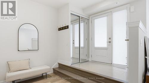 201 - 652 Cricklewood Drive, Mississauga, ON - Indoor Photo Showing Other Room