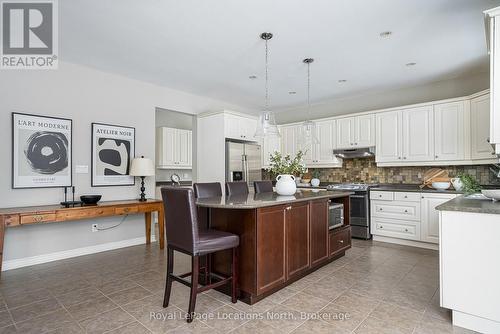 59 Kells Crescent, Collingwood, ON - Indoor Photo Showing Kitchen With Upgraded Kitchen