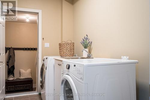 59 Kells Crescent, Collingwood, ON - Indoor Photo Showing Laundry Room