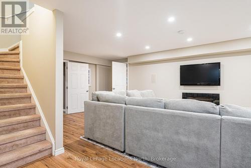 59 Kells Crescent, Collingwood, ON - Indoor With Fireplace