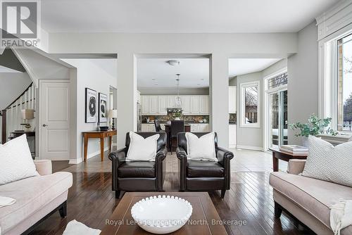 59 Kells Crescent, Collingwood, ON - Indoor Photo Showing Living Room