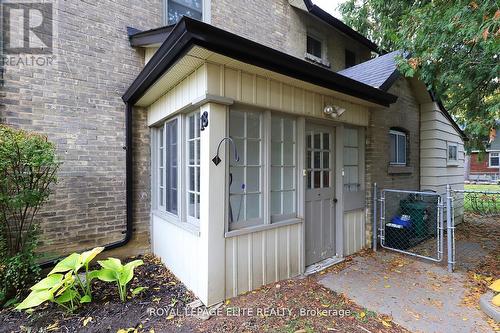 18-20 Reuben Street, Aurora, ON - Outdoor With Exterior